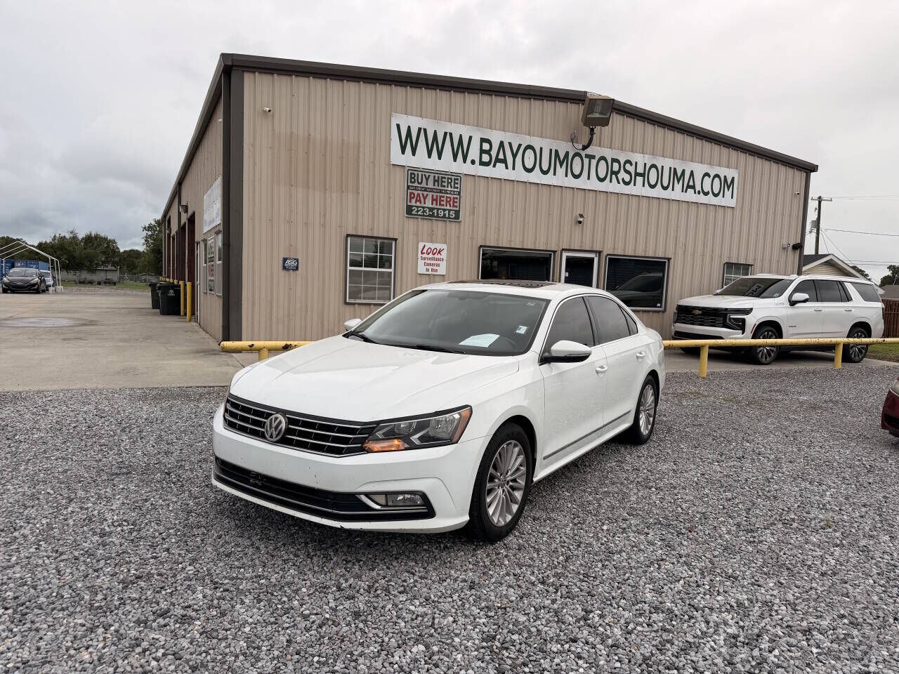 2016 VOLKSWAGEN Passat