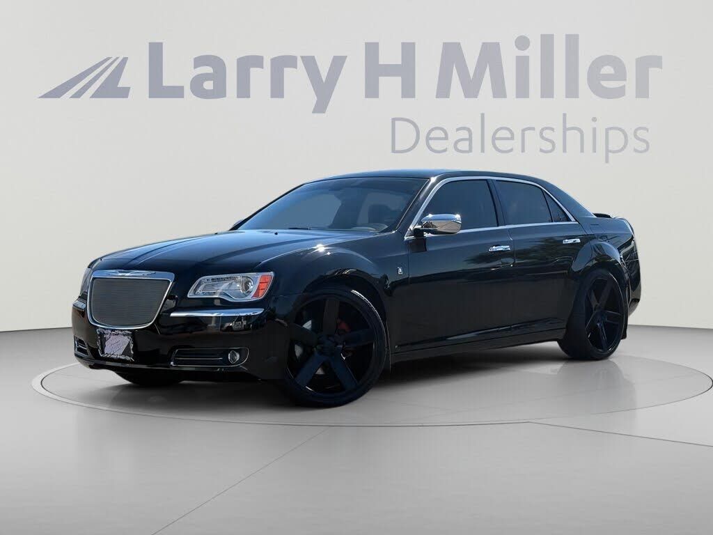 2011 CHRYSLER 300C