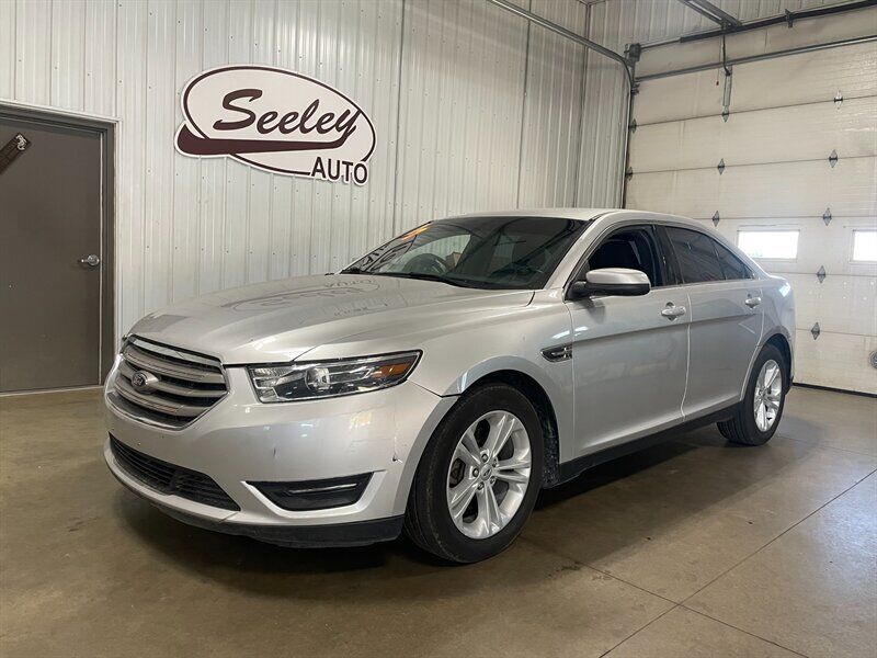 2017 FORD Taurus