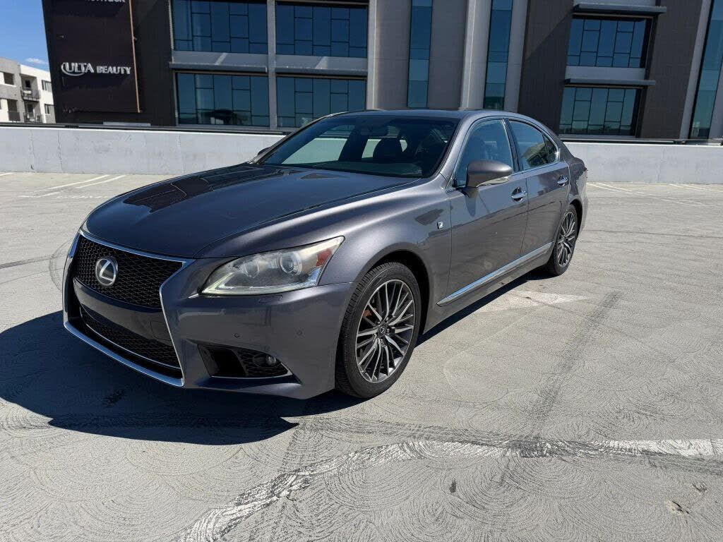 2013 LEXUS LS