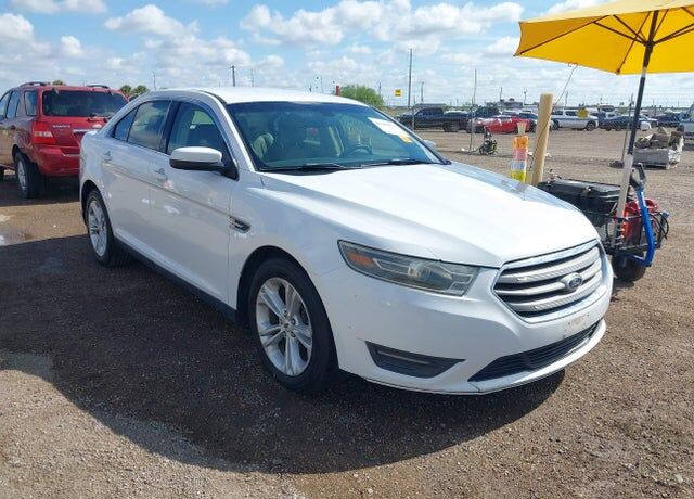 2015 FORD Taurus