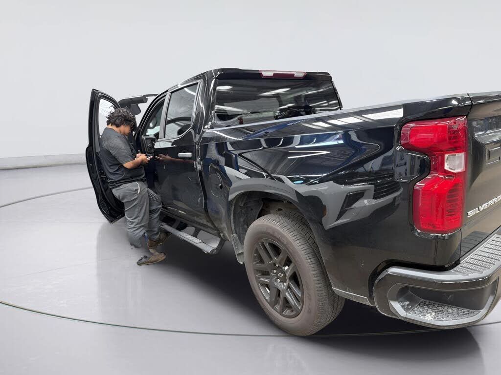 2023 CHEVROLET Silverado