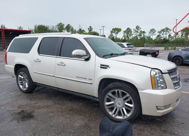 2012 CADILLAC Escalade