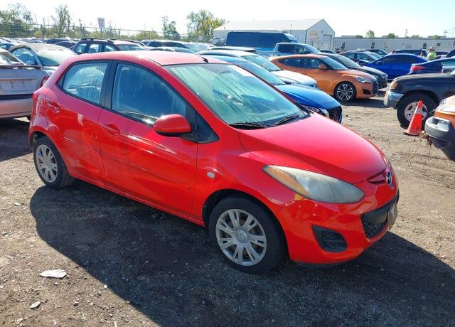 2013 MAZDA Mazda2