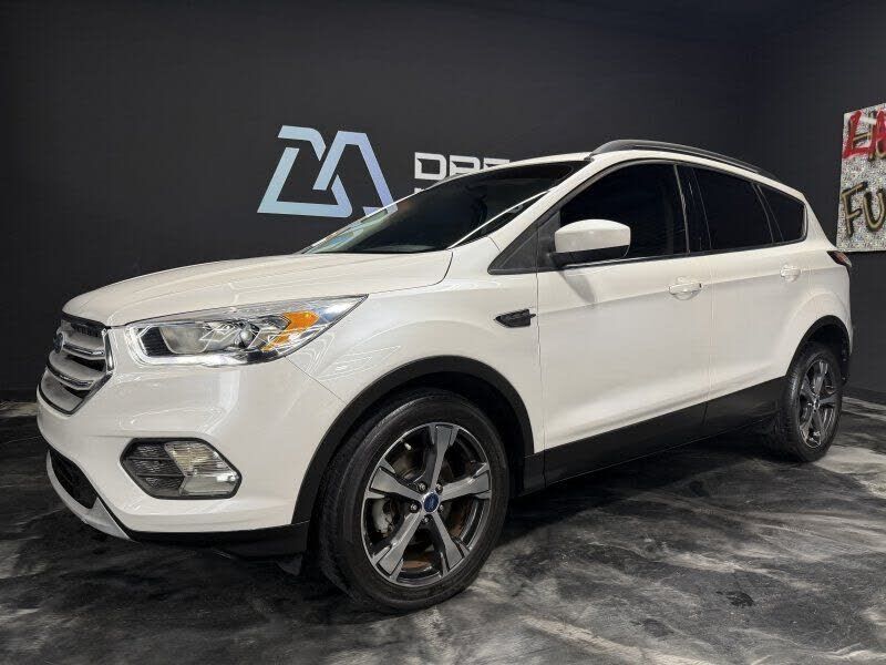 2018 FORD Escape