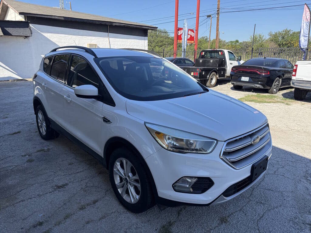 2018 FORD Escape