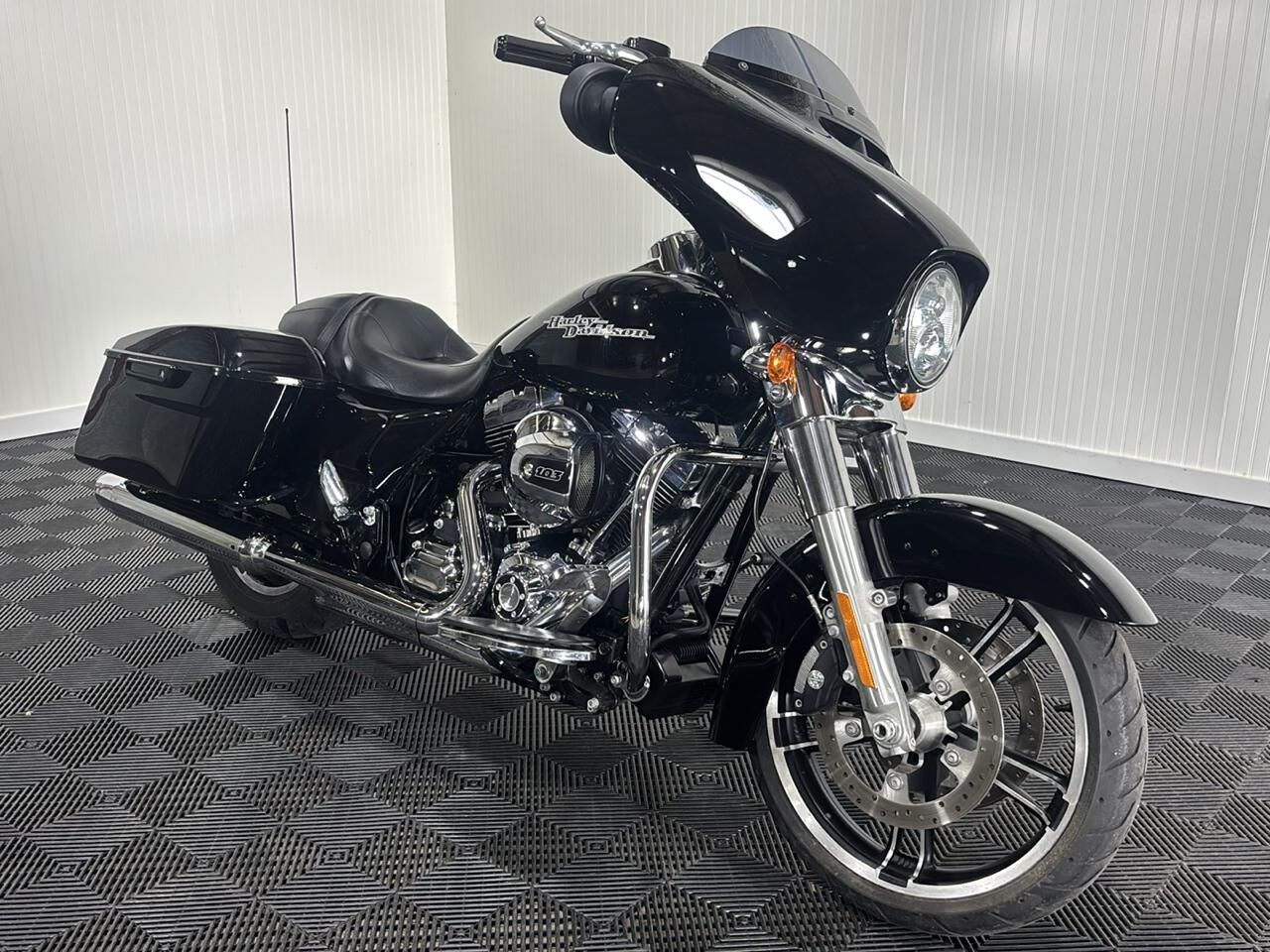 2015 HARLEY DAVIDSON Street Glide