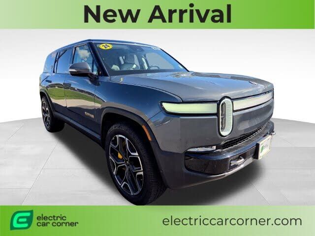 2024 RIVIAN R1S