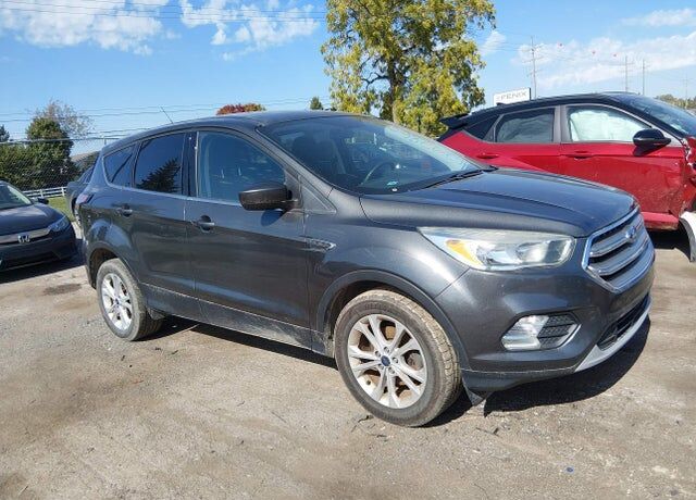 2017 FORD Escape