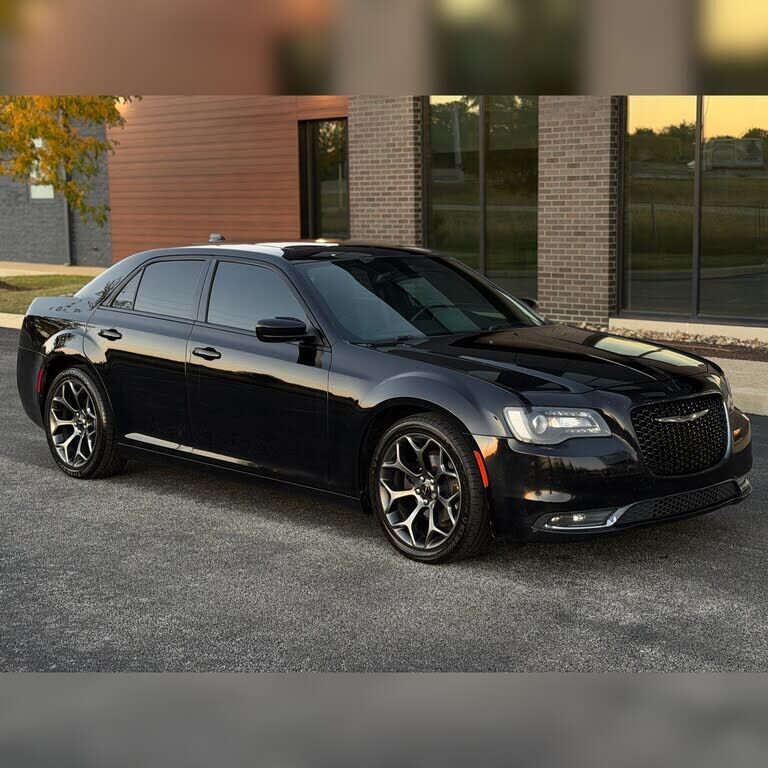 2016 CHRYSLER 300