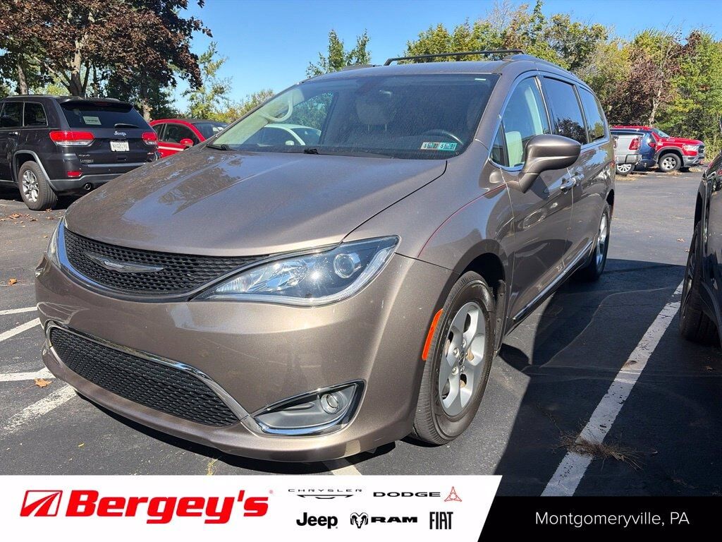 2017 CHRYSLER Pacifica