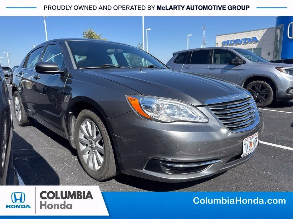 2012 CHRYSLER 200