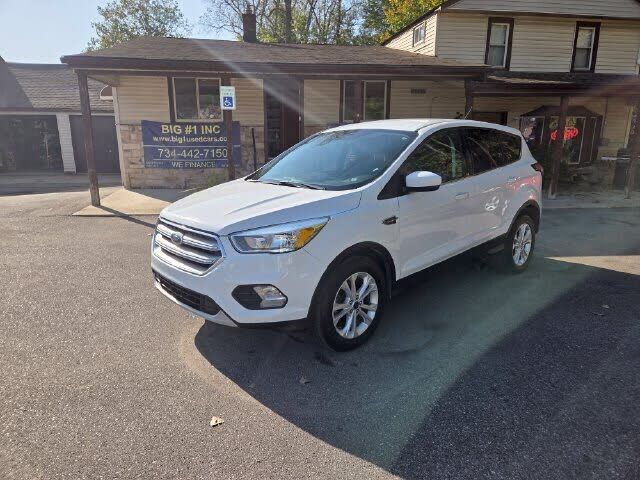 2017 FORD Escape