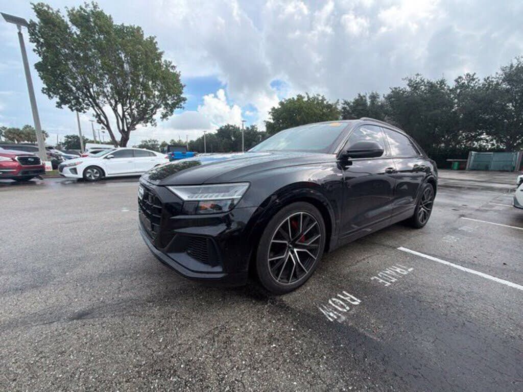 2020 AUDI Q8