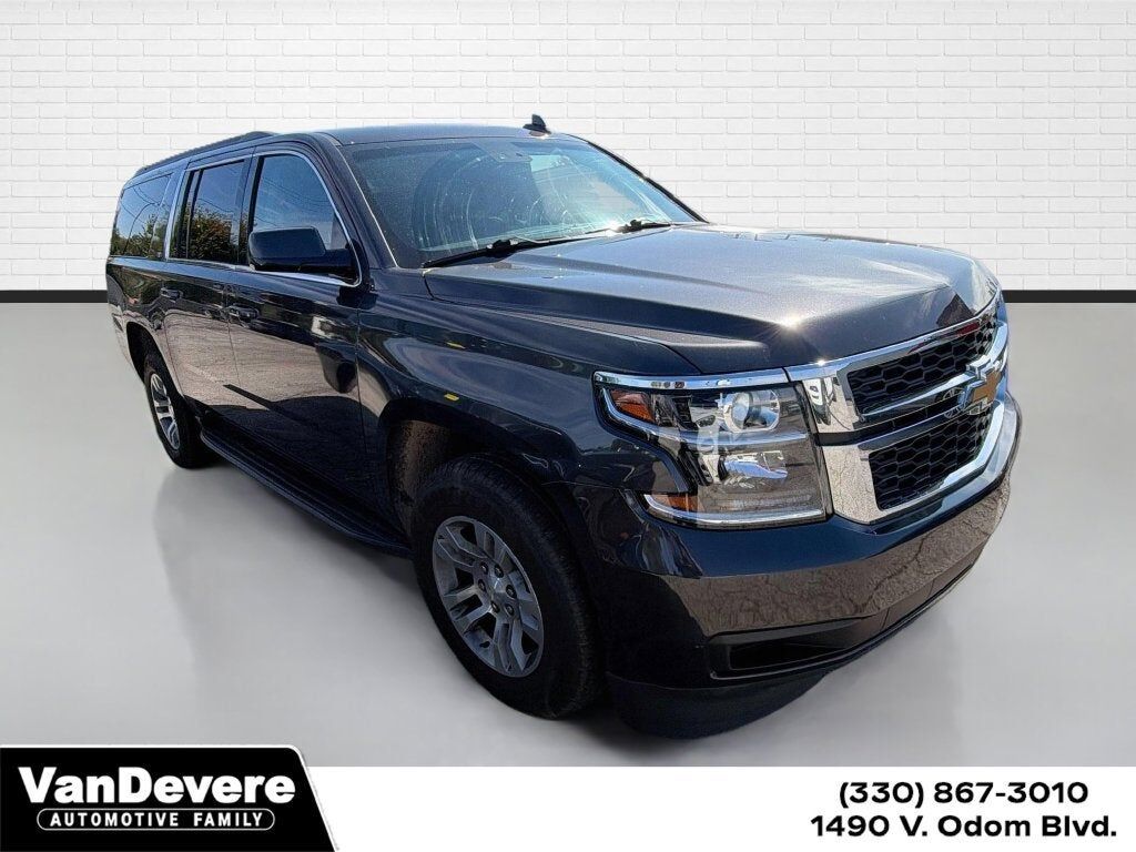 2017 CHEVROLET Suburban
