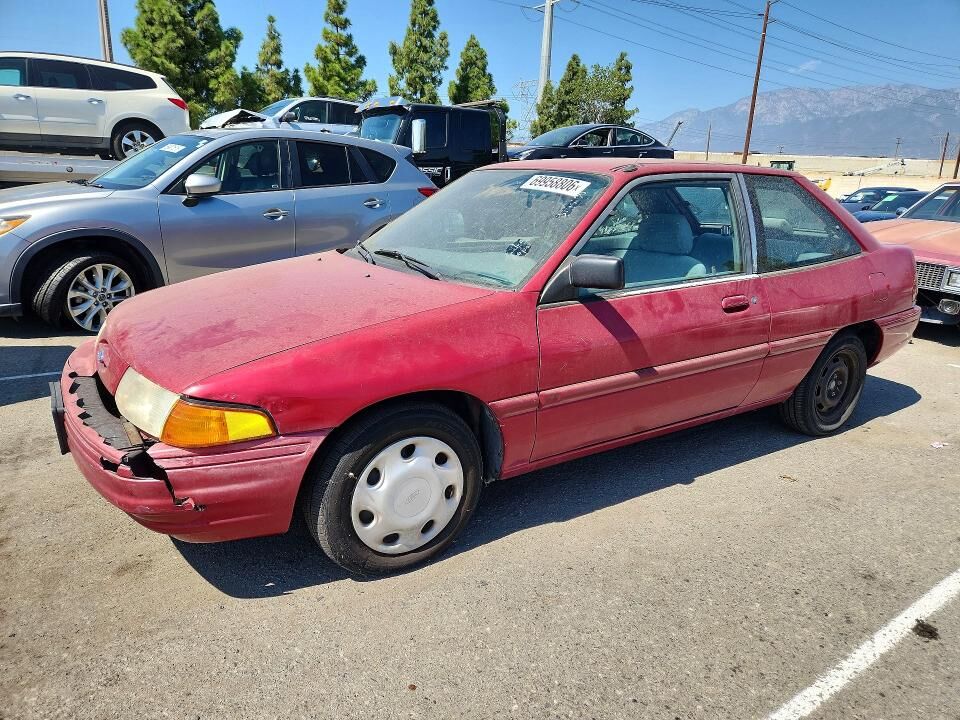 1995 FORD Escort