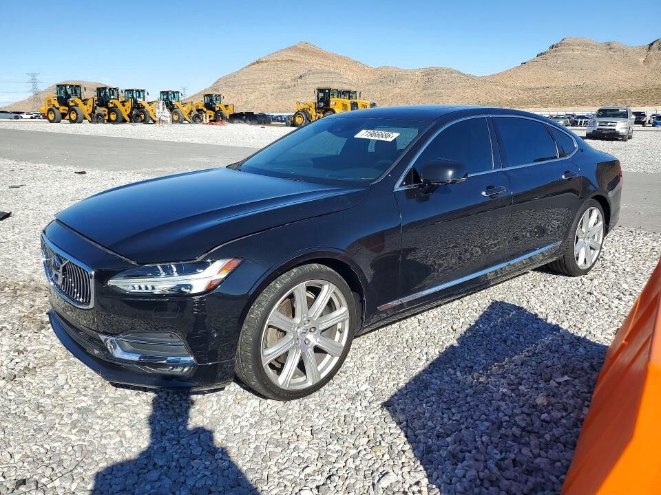 2018 VOLVO S90