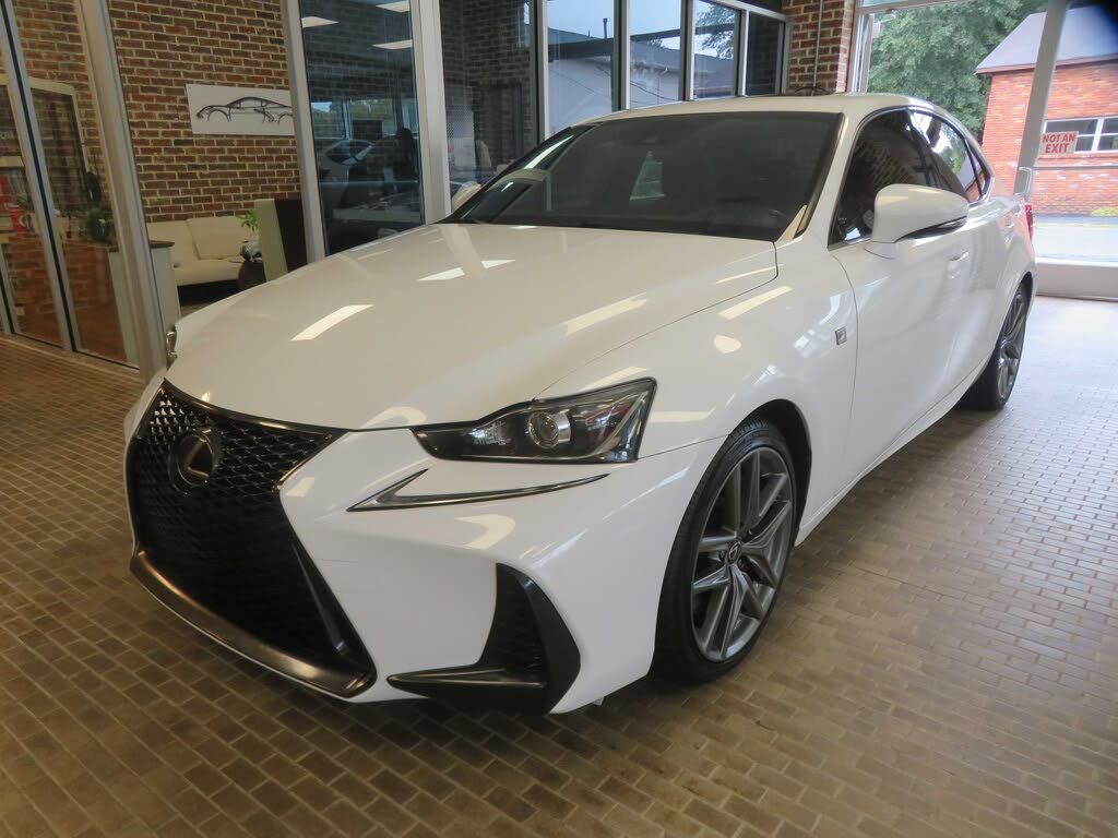 2017 LEXUS IS