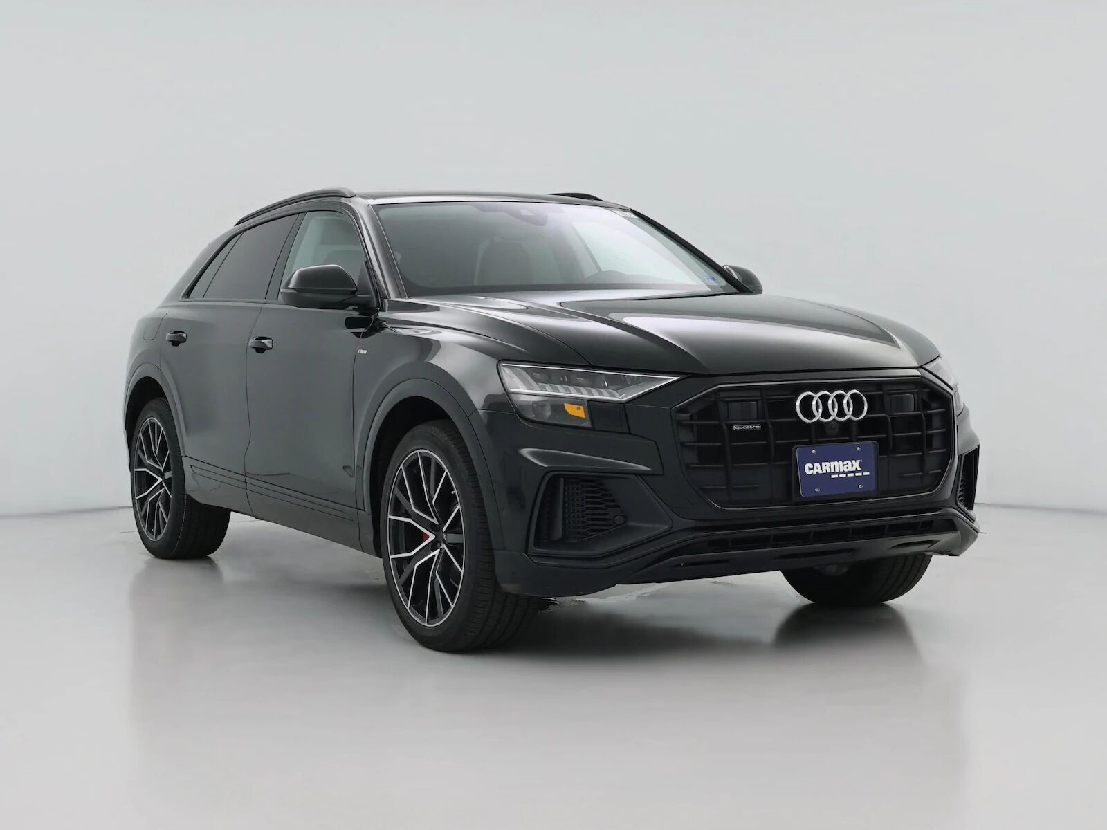 2023 AUDI Q8