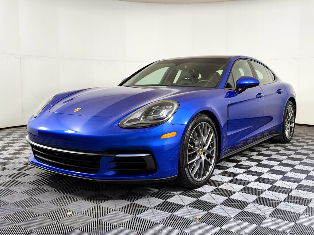 2019 PORSCHE Panamera