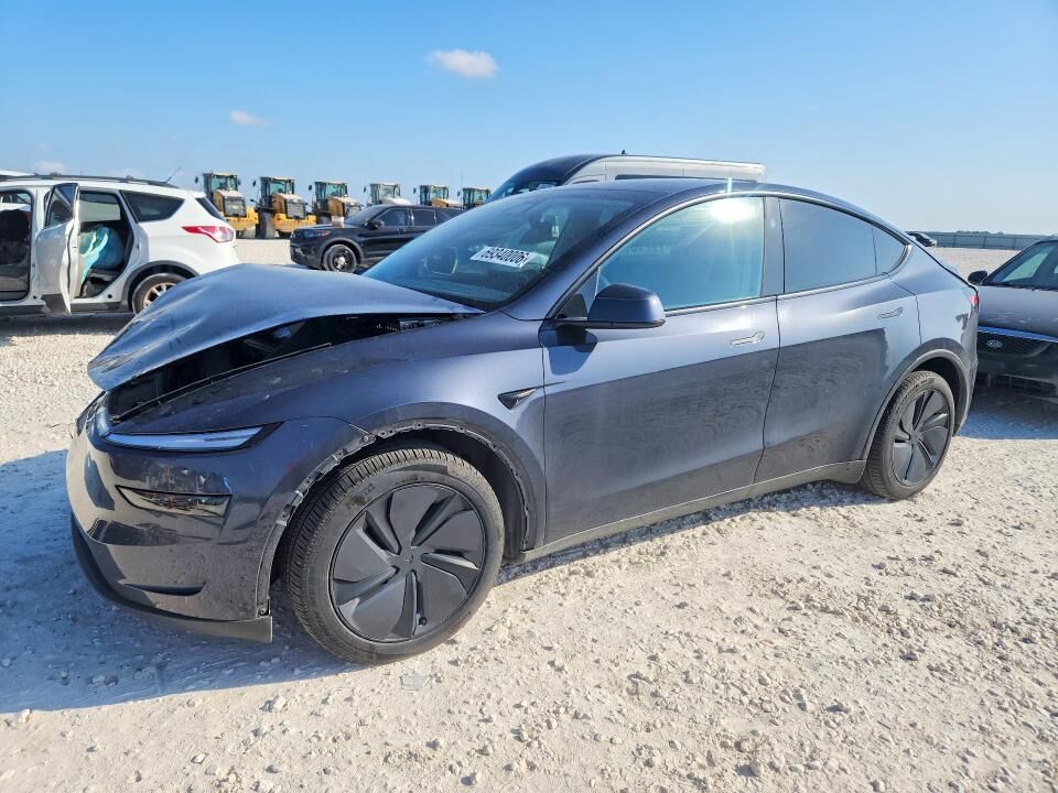 2026 TESLA Model Y