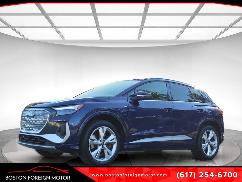 2023 AUDI Q4