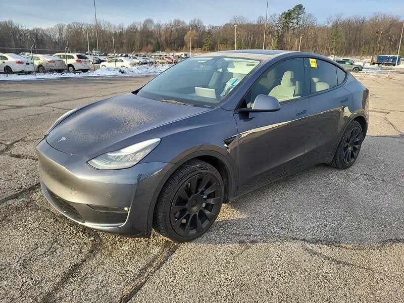 2021 TESLA Model Y