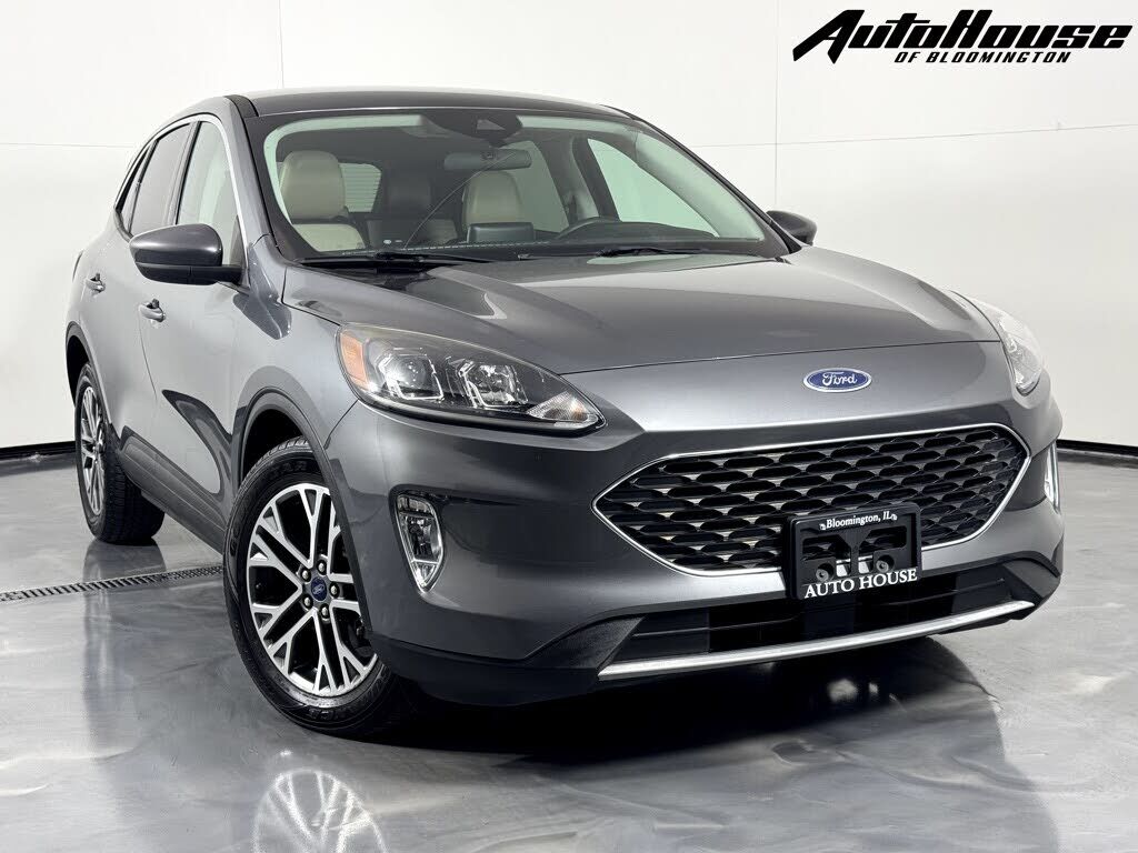 2022 FORD Escape