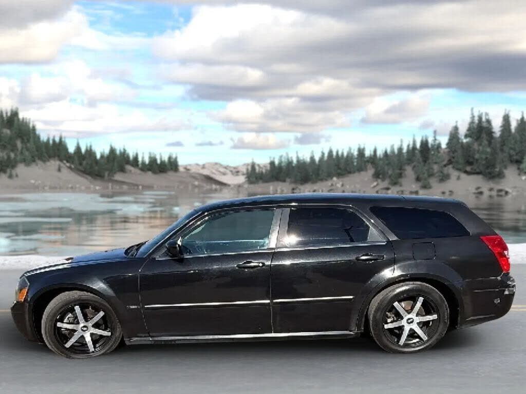 2006 DODGE Magnum