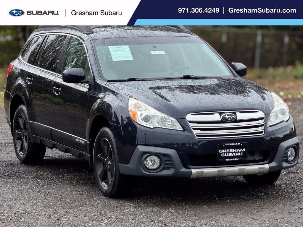 2013 SUBARU Outback