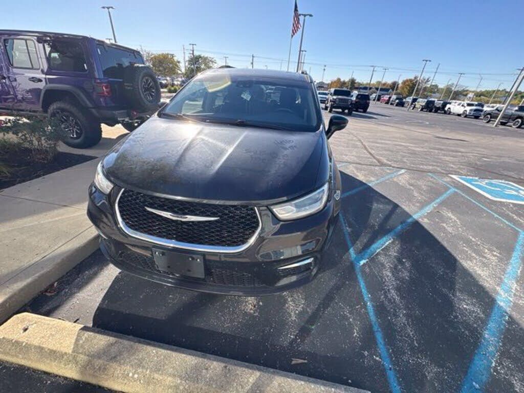 2021 CHRYSLER Pacifica