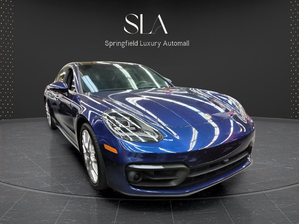 2022 PORSCHE Panamera