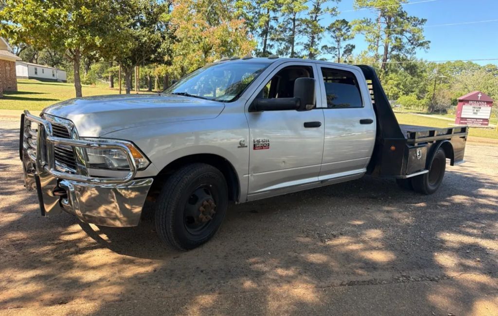 2012 DODGE Ram
