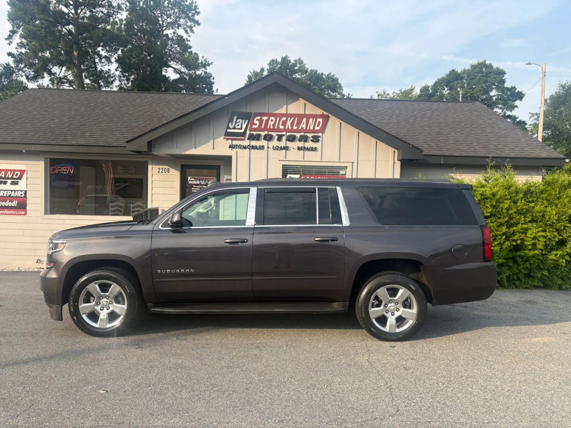 2017 CHEVROLET Suburban
