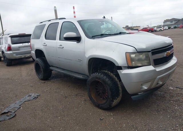 2011 CHEVROLET Tahoe