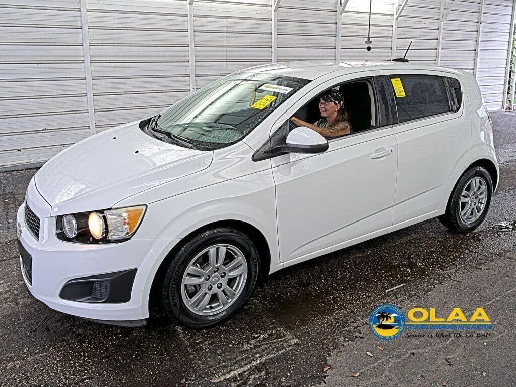 2016 CHEVROLET Sonic