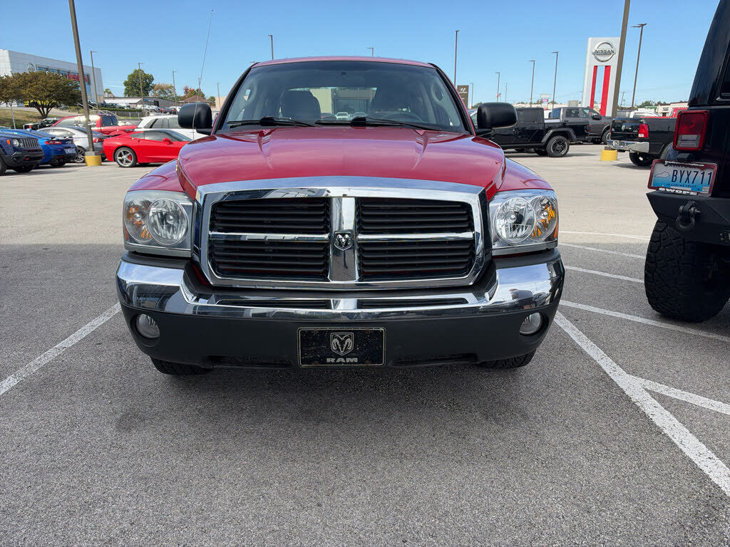 2005 DODGE Dakota