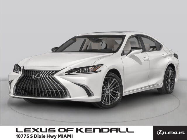 2025 LEXUS ES