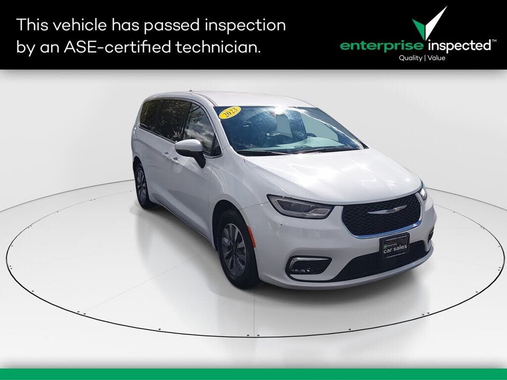 2023 CHRYSLER Pacifica