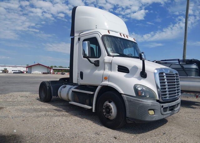 2017 FREIGHTLINER Cascadia