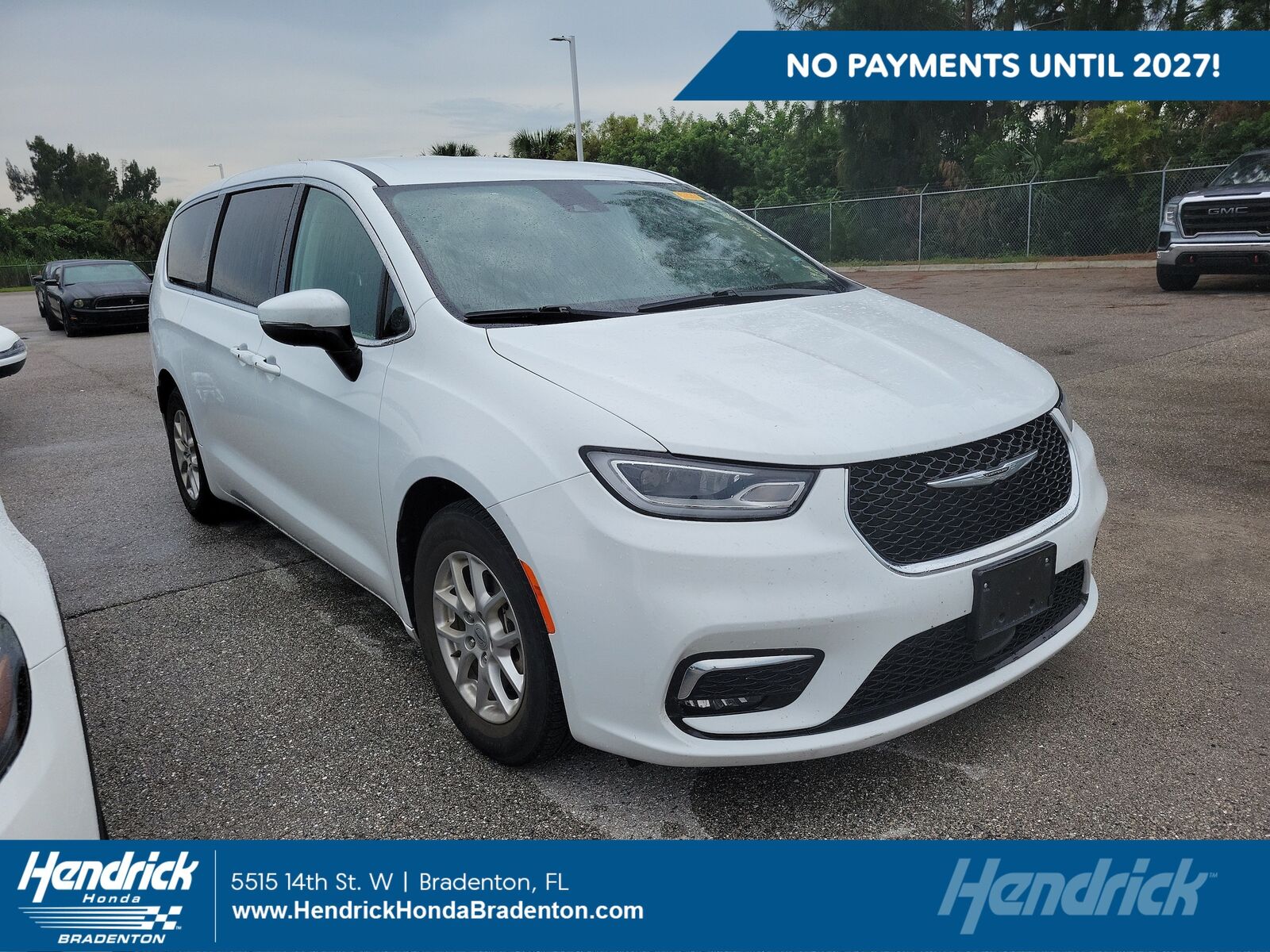 2023 CHRYSLER Pacifica