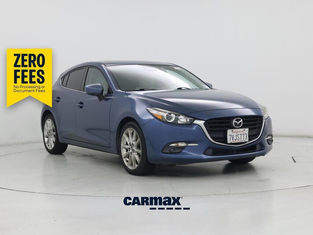 2017 MAZDA Mazda3