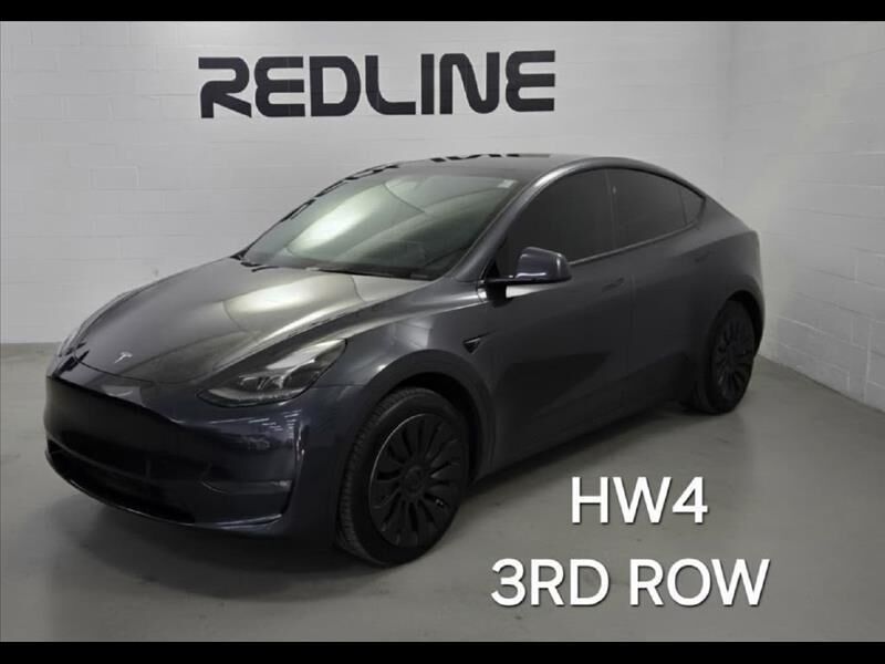 2024 TESLA Model Y