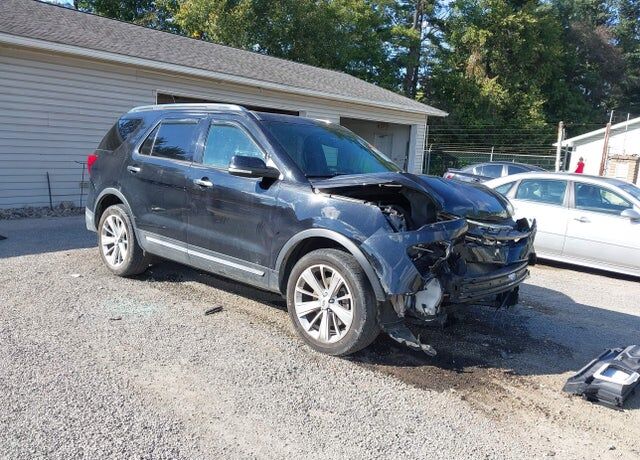2019 FORD Explorer