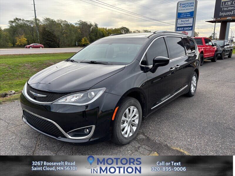 2019 CHRYSLER Pacifica