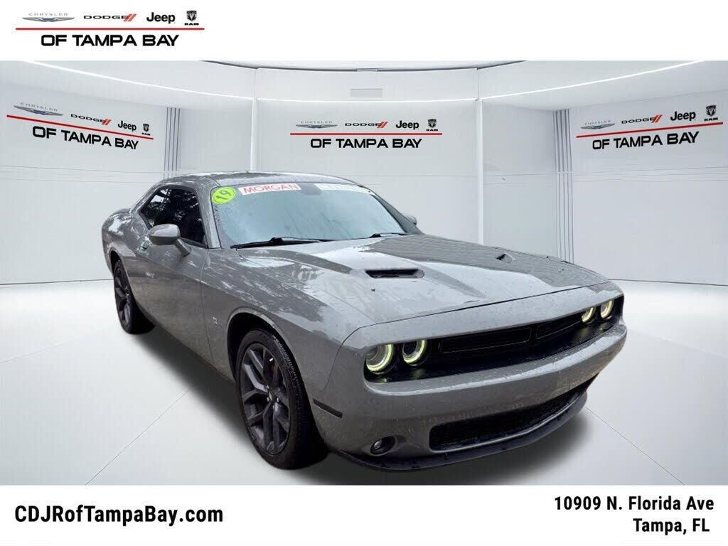 2019 DODGE Challenger