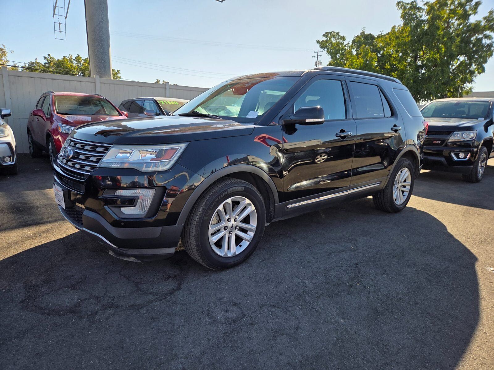 2017 FORD Explorer