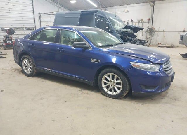 2013 FORD Taurus