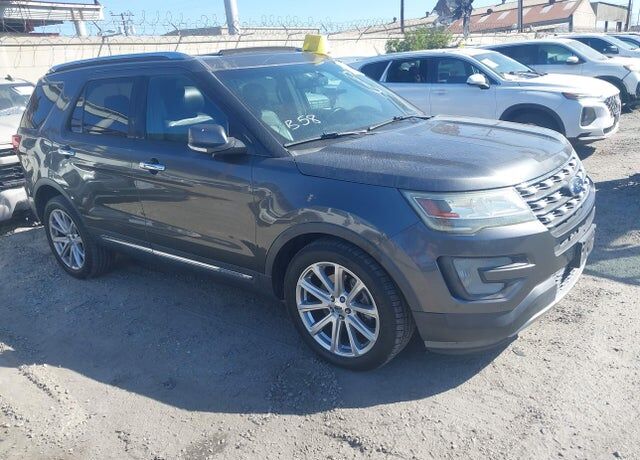 2016 FORD Explorer