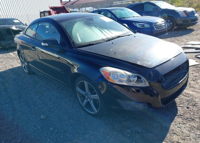 2011 VOLVO C70
